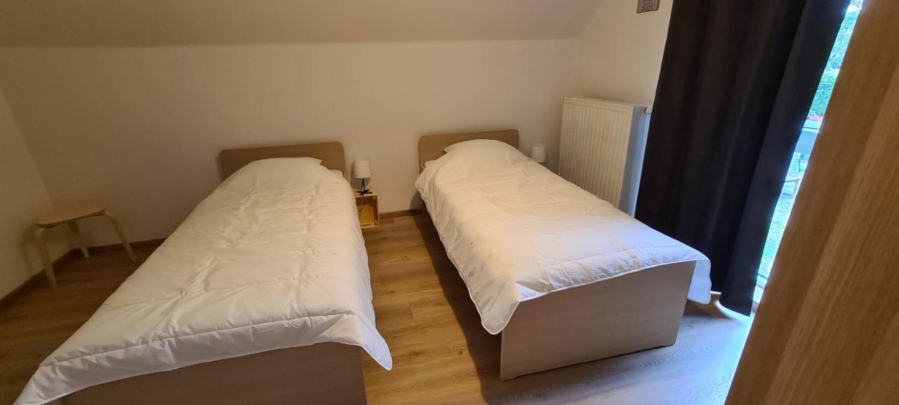 Meubles De Vacances Gite 3 Cles - Les Fres, 4 A 6 Personnes Avec Une Borne Electrique Recharge Voiture Publique Accessible Sur Le Parking Villa Rance Kültér fotó